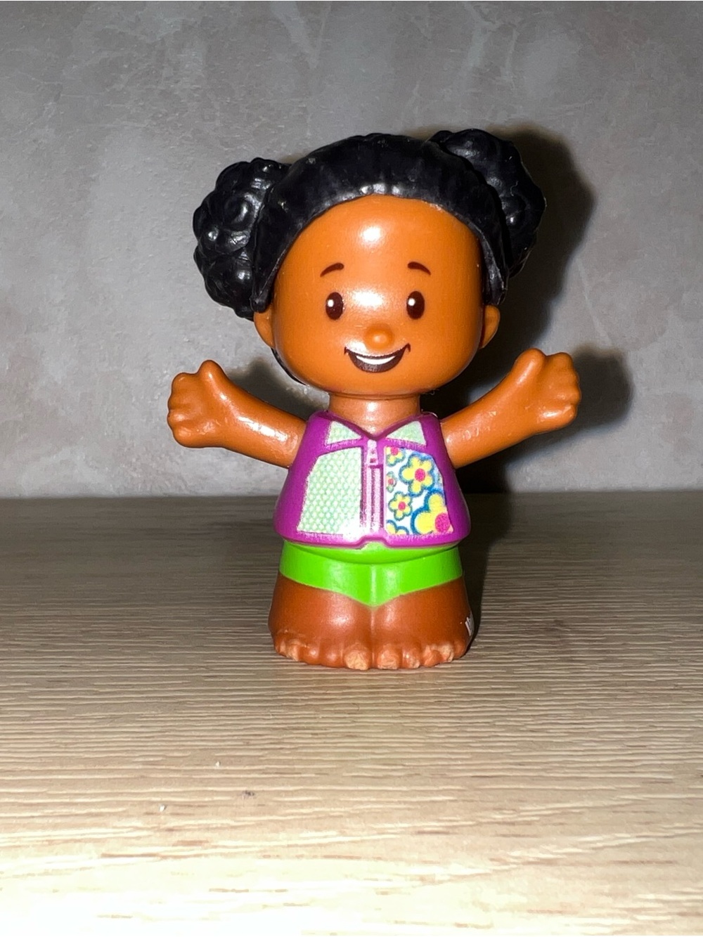 🌸 Fisher-Price Little People Tessa Figure – Floral Outfit